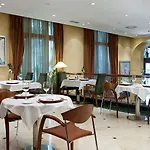 NH Collection Madrid Abascal 